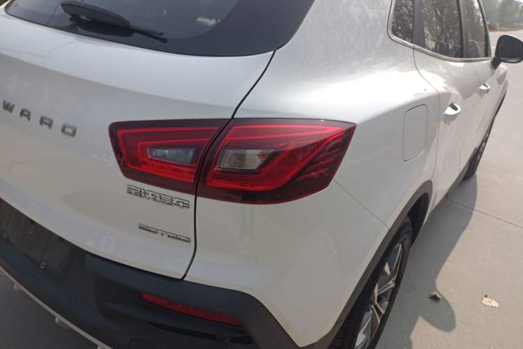 Used BORGWARD BX5 2020 20TGDI Automatic Two-Wheel Drive Pioneer Edition Right Rear Taillight