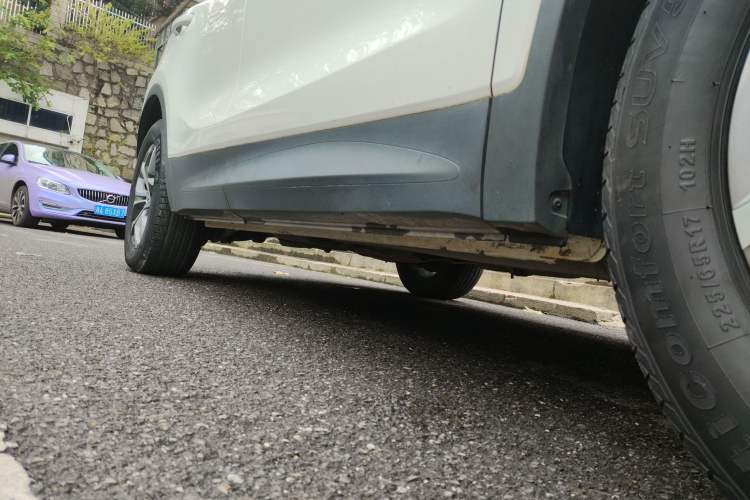 Used BORGWARD BX5 2020 20TGDI Automatic Two-Wheel Drive Pioneer Edition Right Side Sill