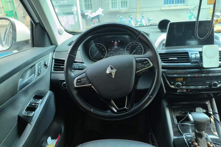 Used BORGWARD BX5 2020 20TGDI Automatic Two-Wheel Drive Leading Version Steering Wheel
