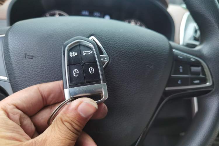 Used BORGWARD BX5 2020 20TGDI Automatic Two-Wheel Drive Pioneer Edition Vehicle Key