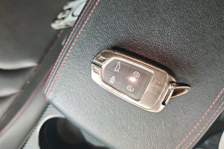 Used BORGWARD BX5 2020 20TGDI Automatic Two-Wheel Drive Entry-Level Edition Vehicle Key