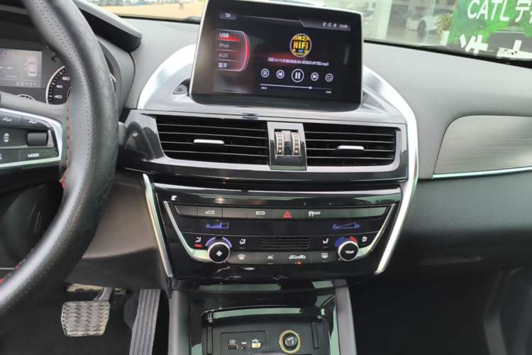 Used BORGWARD BX5 2020 20TGDI Automatic Two-Wheel Drive Pioneer Edition Audio And AC Panel