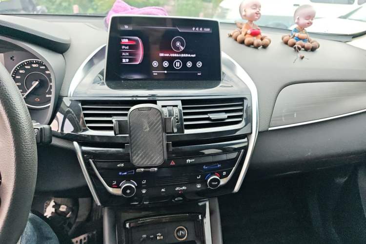 Used BORGWARD BX5 2020 20TGDI Automatic Two-Wheel Drive Pioneer Edition Audio And AC Panel