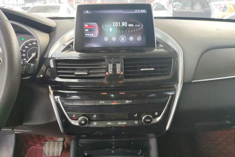 Used BORGWARD BX5 2020 20TGDI Automatic Two-Wheel Drive New Edition Audio And AC Panel