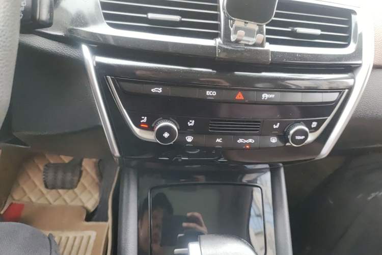 Used BORGWARD BX5 2020 20TGDI Automatic Two-Wheel Drive Pioneer Edition Audio And AC Panel