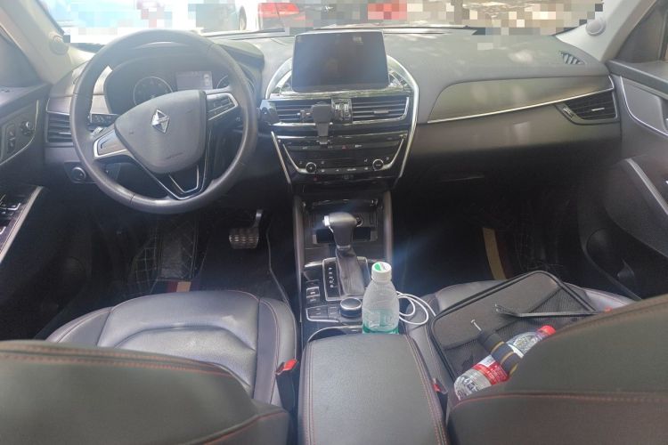 Used BORGWARD BX5 2020 20TGDI Automatic Two-Wheel Drive Pioneer Edition Center Console