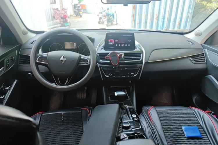 Used BORGWARD BX5 2020 20TGDI Automatic Two-Wheel Drive Pioneer Edition Center Console