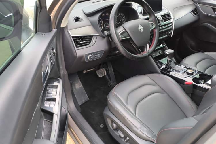 Used BORGWARD BX5 2020 20TGDI Automatic Two-Wheel Drive Pioneer Edition Driver Seat