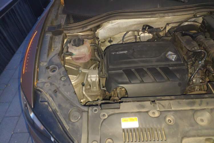 Used BORGWARD BX5 2020 20TGDI Automatic Two-Wheel Drive Pioneer Edition Engine Bay Right