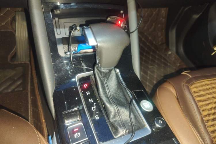 Used BORGWARD BX5 2020 20TGDI Automatic Two-Wheel Drive Pioneer Edition Gear Lever