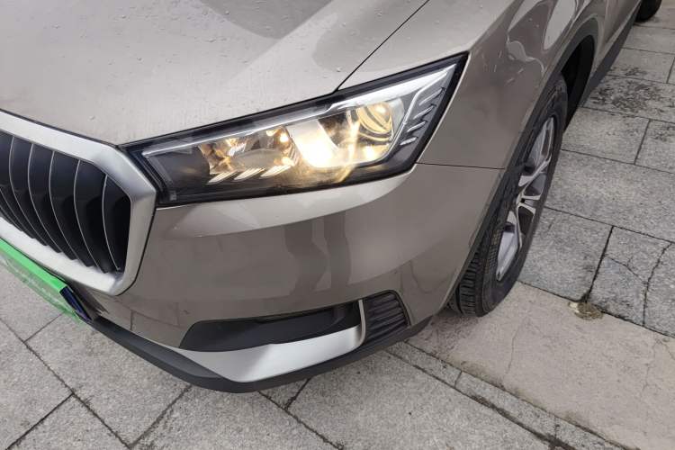 Used BORGWARD BX5 2020 20TGDI Automatic Two-Wheel Drive Pioneer Edition Left Front Headlight