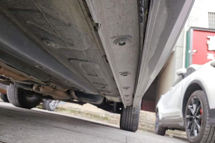 Used BORGWARD BX5 2020 20TGDI Automatic Two-Wheel Drive Pioneer Edition Left Side Sill