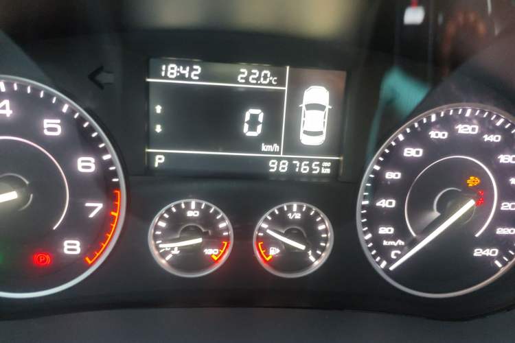 Used BORGWARD BX5 2020 20TGDI Automatic Two-Wheel Drive Pioneer Edition Odometer Close Up