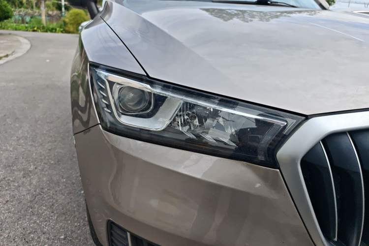 Used BORGWARD BX5 2020 20TGDI Automatic Two-Wheel Drive Pioneer Edition Right Front Headlight