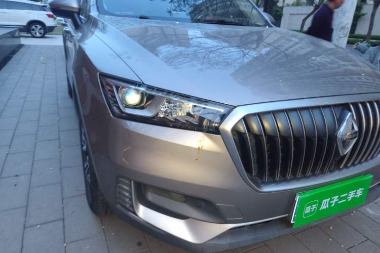 Used BORGWARD BX5 2020 20TGDI Automatic Two-Wheel Drive Pioneer Edition Right Front Headlight