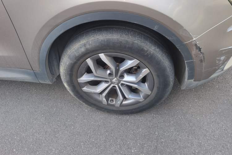Used BORGWARD BX5 2020 20TGDI Automatic Two-Wheel Drive Pioneer Edition Right Front Wheel Hub