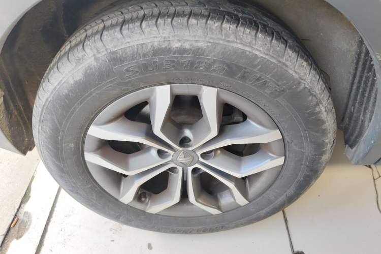 Used BORGWARD BX5 2020 20TGDI Automatic Two-Wheel Drive New Edition Right Rear Wheel Hub