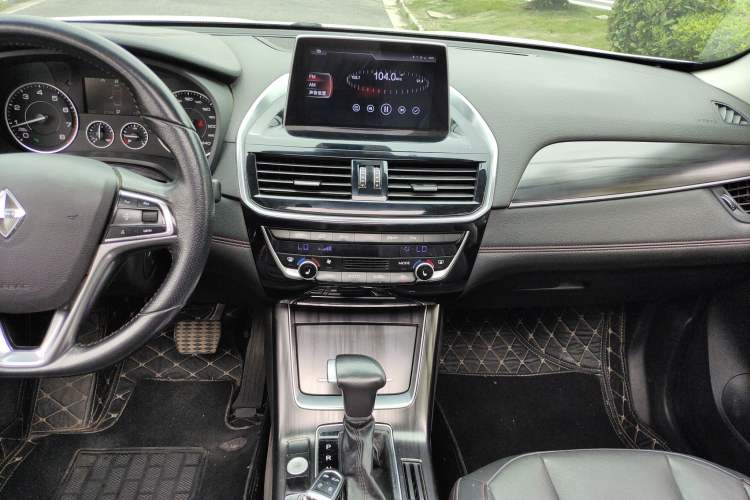 Used BORGWARD BX6 2018 28T Four-Wheel Drive GT Extreme Style Audio And AC Panel