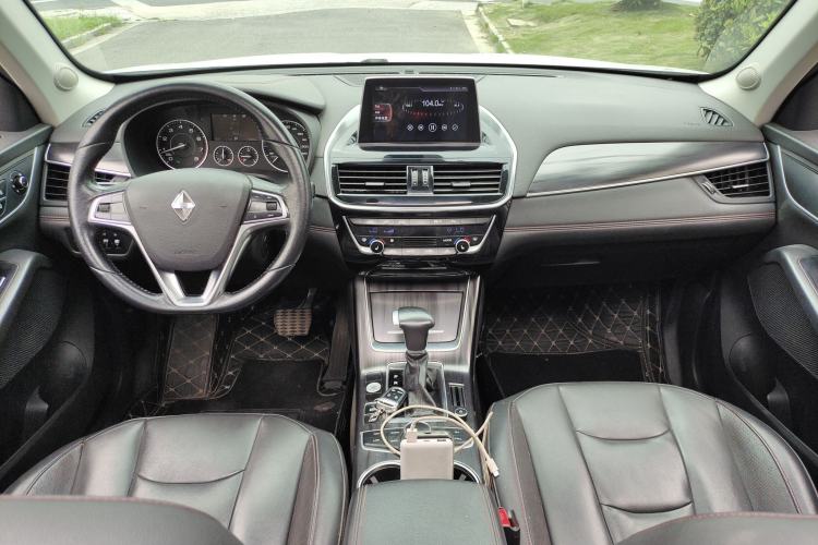 Used BORGWARD BX6 2018 28T Four-Wheel Drive GT Extreme Style Interior 2