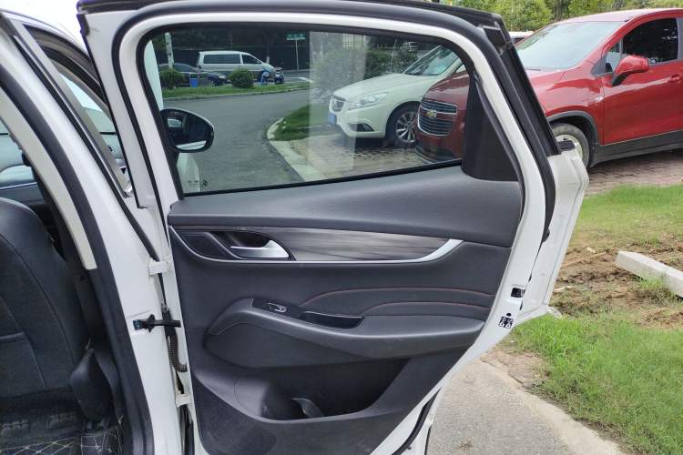 Used BORGWARD BX6 2018 28T Four-Wheel Drive GT Extreme Style Interior 6