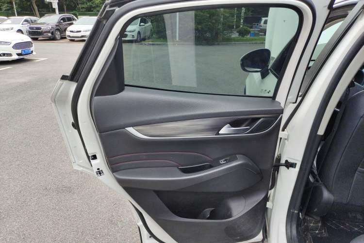 Used BORGWARD BX6 2018 28T Four-Wheel Drive GT Extreme Style Interior 8