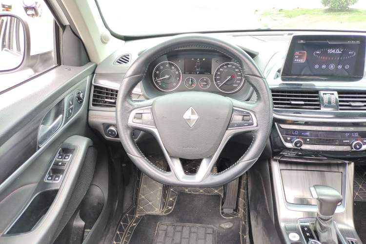 Used BORGWARD BX6 2018 28T Four-Wheel Drive GT Extreme Style Steering Wheel