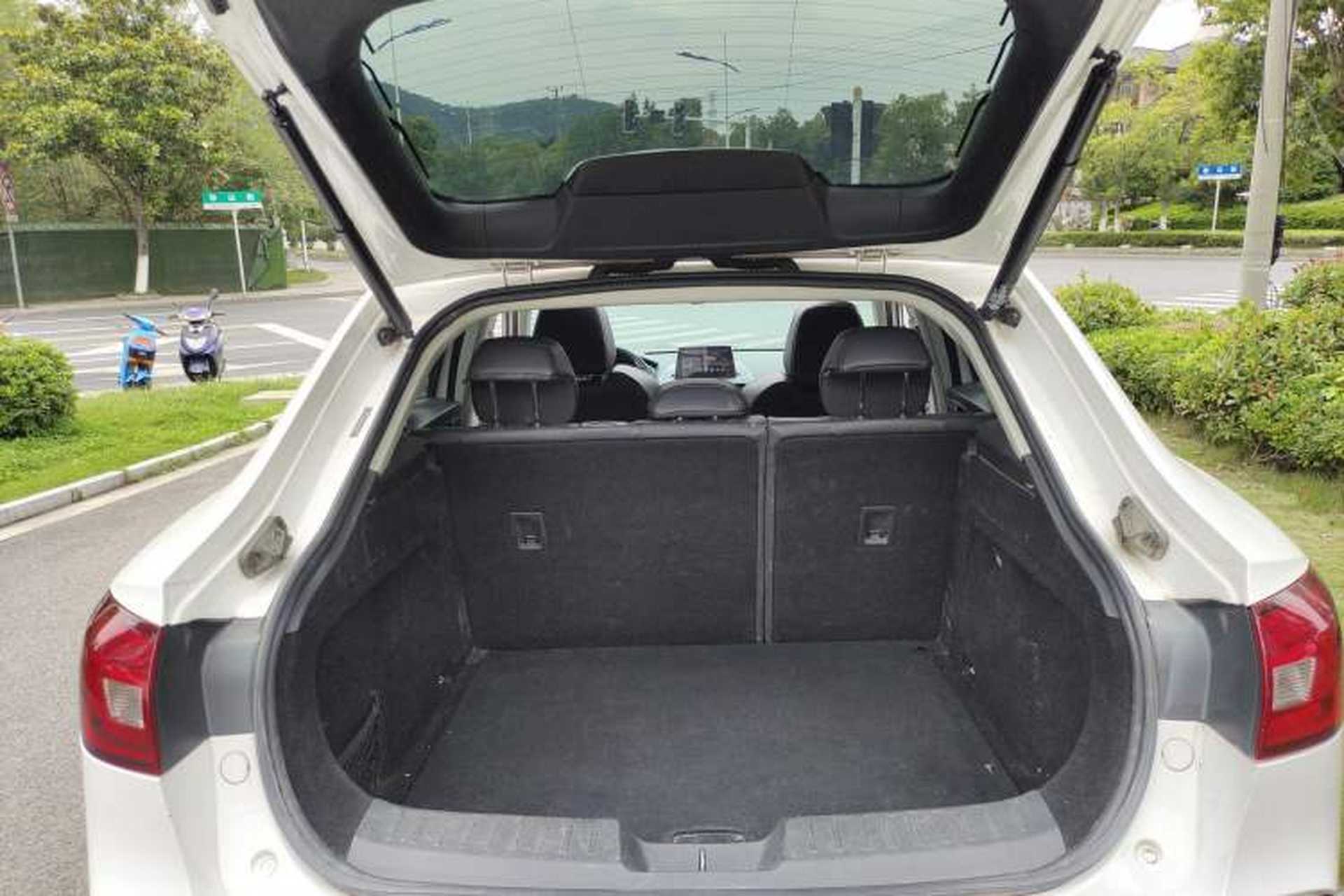 Used BORGWARD BX6 2018 28T Four-Wheel Drive GT Extreme Style Trunk