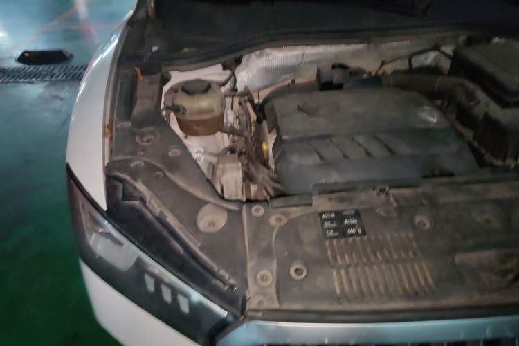 Used BORGWARD BX6 2018 28T Four-Wheel Drive GT Extreme Style Engine Bay Right