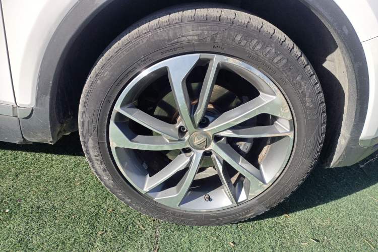 Used BORGWARD BX6 2018 28T Four-Wheel Drive GT Extreme Style Right Front Wheel Hub