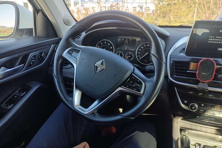 Used BORGWARD BX6 2018 28T Four-Wheel Drive GT Extreme Style Steering Wheel