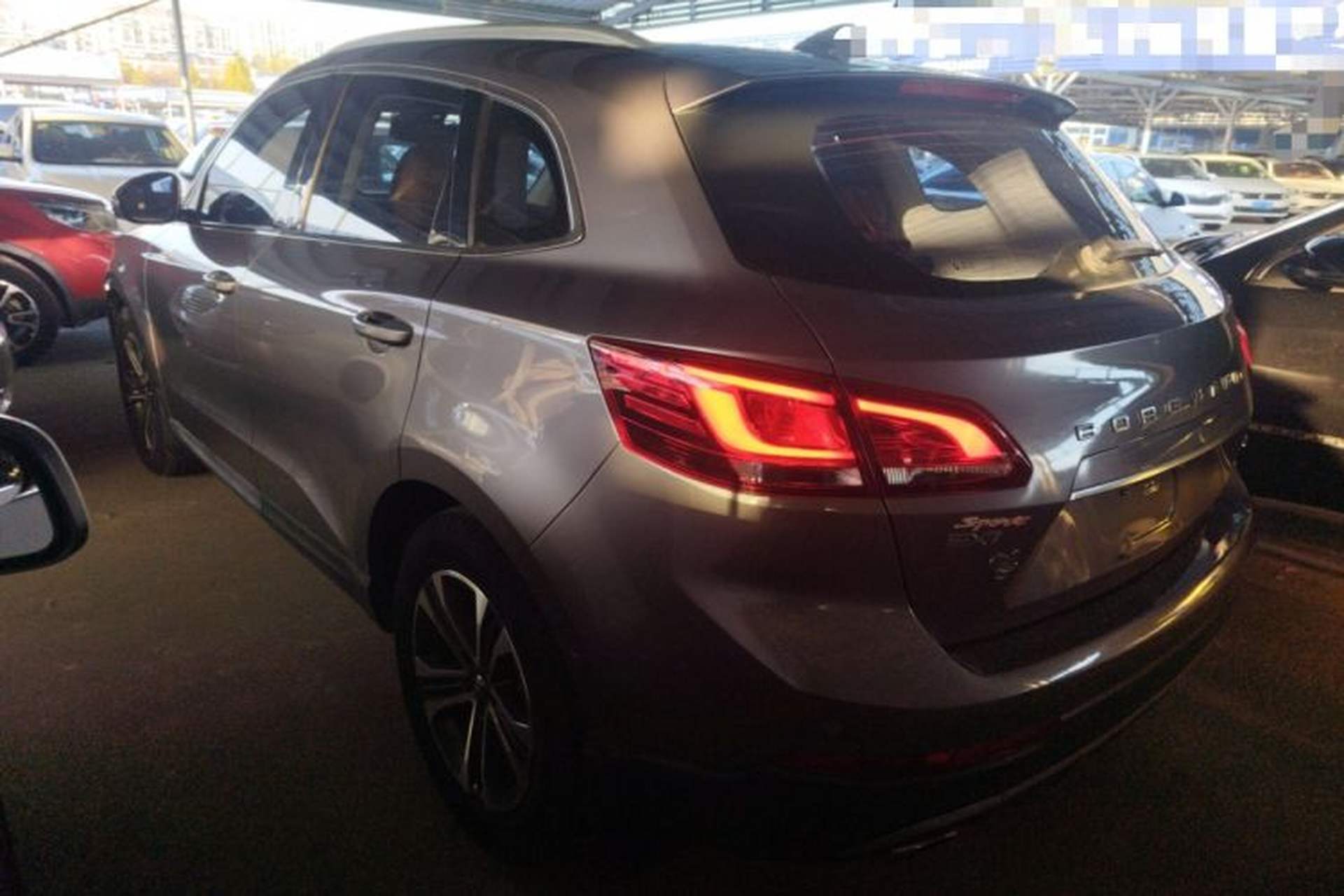 Used BORGWARD BX7 2016 28T Two-Wheel Drive Luxury Version 5 Seats Left Side