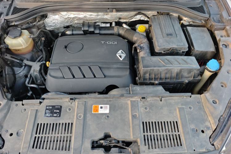 Used BORGWARD BX7 2016 28T Four-Wheel Drive Flagship Version 5 Seats Engine Bay