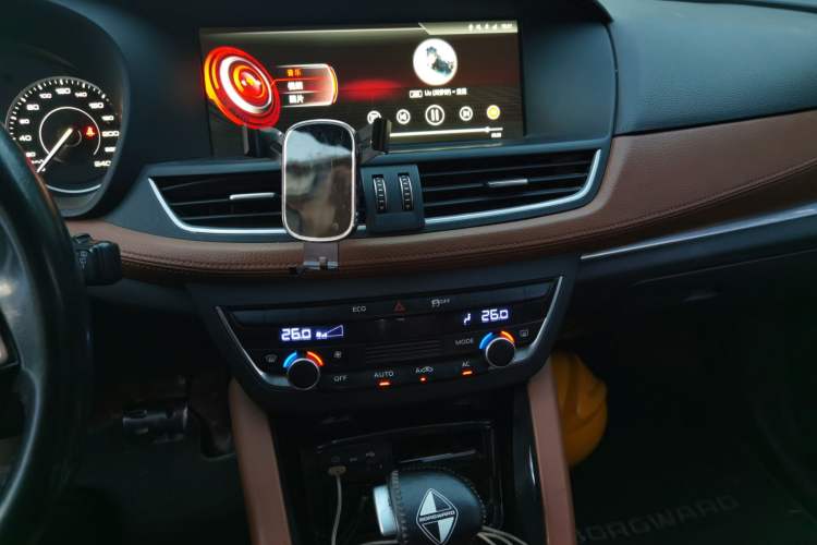 Used BORGWARD BX7 2016 28T 2WD Elite Edition 5-seater Audio And AC Panel