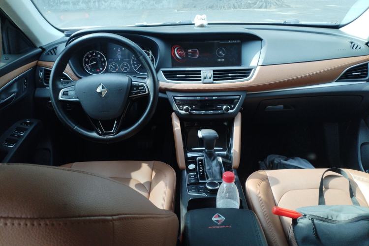 Used BORGWARD BX7 2016 28T 2WD Elite Edition 5-seater Center Console