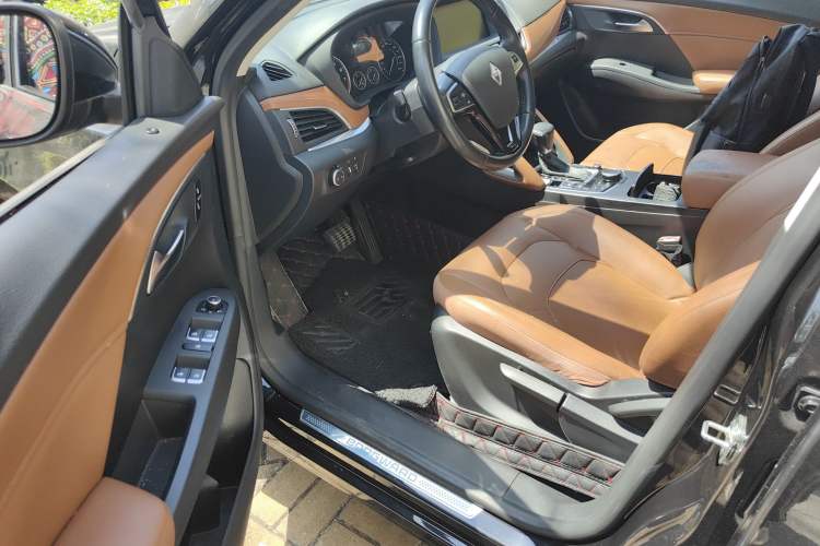 Used BORGWARD BX7 2016 28T 2WD Elite Edition 5-seater Driver Seat
