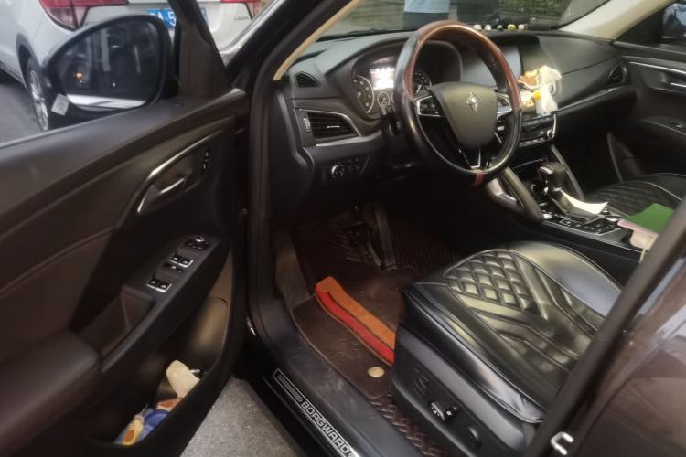 Used BORGWARD BX7 2016 28T 2WD Luxury Edition 7-seater Driver Seat