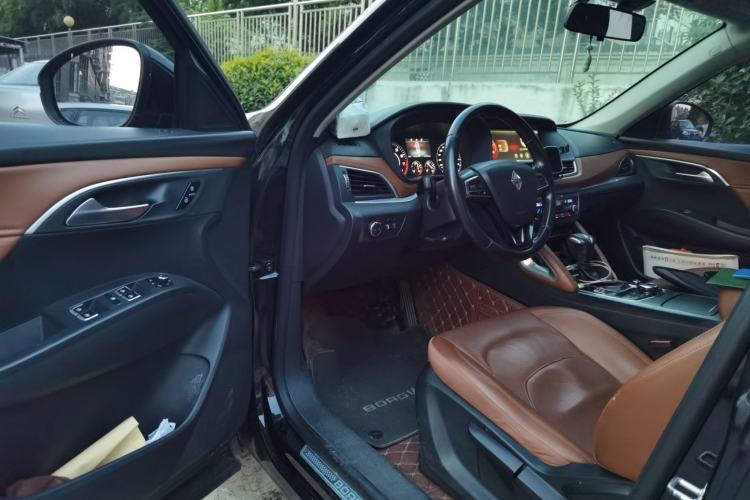 Used BORGWARD BX7 2016 28T 2WD Elite Edition 5-seater Driver Seat