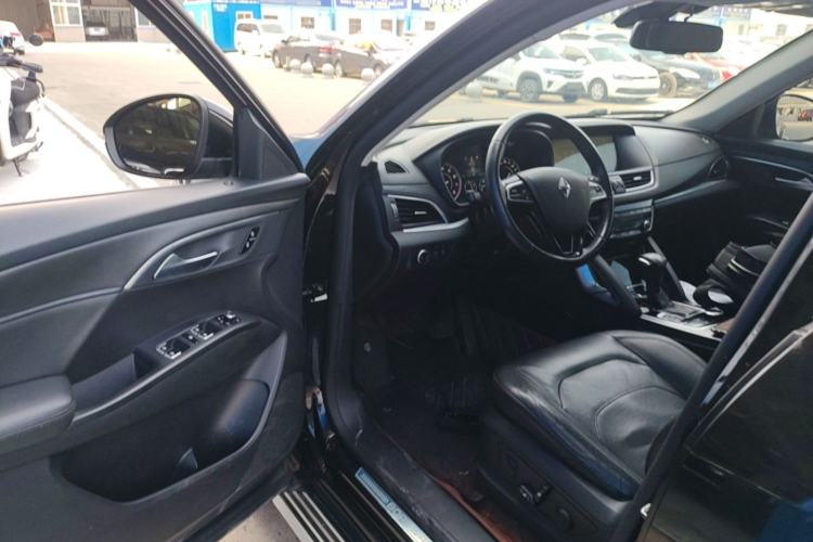 Used BORGWARD BX7 2016 28T Four-wheel Drive Luxury Edition 5 Seats Driver Seat
