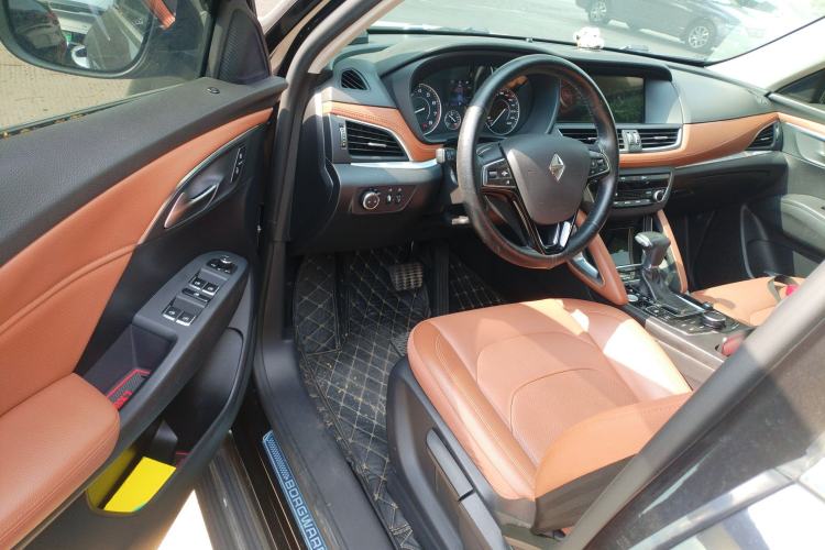 Used BORGWARD BX7 2016 28T 2WD Elite Edition 5-seater Driver Seat