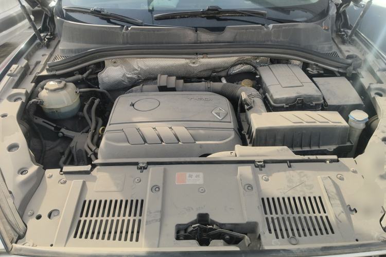 Used BORGWARD BX7 2016 28T Four-Wheel Drive Flagship Version 5 Seats Engine Bay