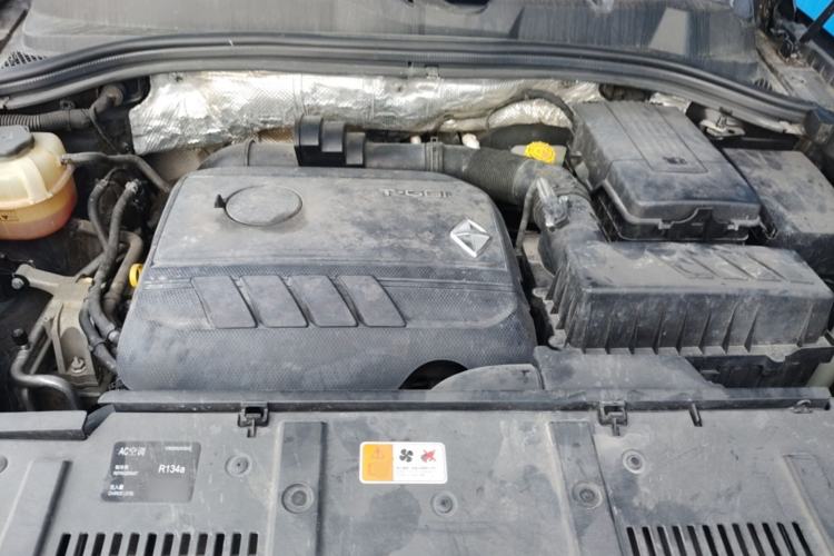 Used BORGWARD BX7 2016 28T Four-wheel Drive Luxury Edition 5 Seats Engine Bay