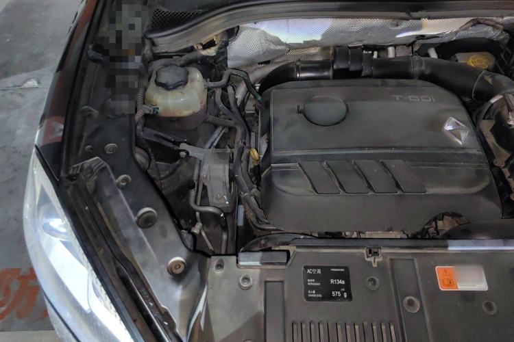 Used BORGWARD BX7 2016 28T 2WD Elite Edition 5-seater Engine Bay Right
