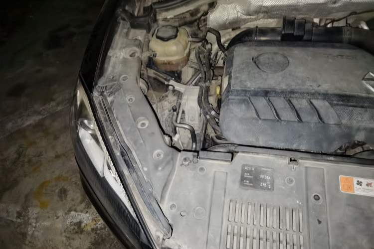 Used BORGWARD BX7 2016 28T 2WD Elite Edition 5-seater Engine Bay Right