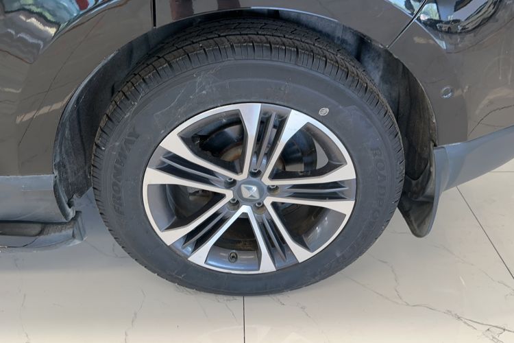 Used BORGWARD BX7 2016 28T Two-Wheel Drive Luxury Version 6 Seats Exterior 7