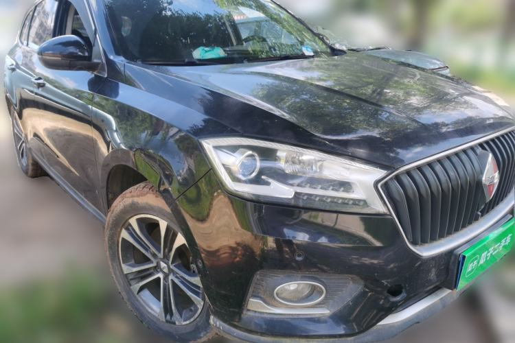 Used BORGWARD BX7 2016 28T Two-Wheel Drive Luxury Version 5 Seats Front Right 45 Deg