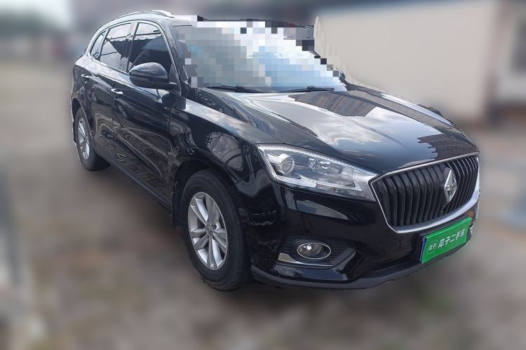 Used BORGWARD BX7 2016 28T 2WD Elite Edition 5-seater Front Right 45 Deg