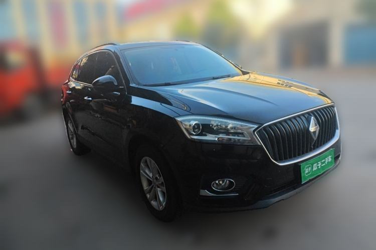 Used BORGWARD BX7 2016 28T 2WD Elite Edition 5-seater Front Right 45 Deg
