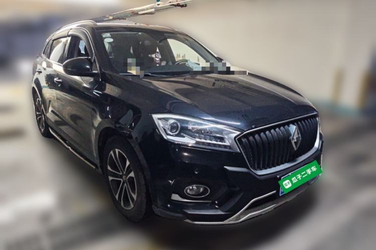 Used BORGWARD BX7 2016 28T Two-Wheel Drive Luxury Version 5 Seats Front Right 45 Deg
