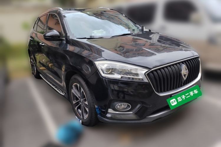 Used BORGWARD BX7 2016 28T Two-Wheel Drive Luxury Version 5 Seats Front Right 45 Deg