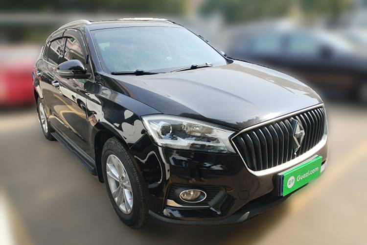 Used BORGWARD BX7 2016 28T 2WD Elite Edition 5-seater Front Right 45 Deg